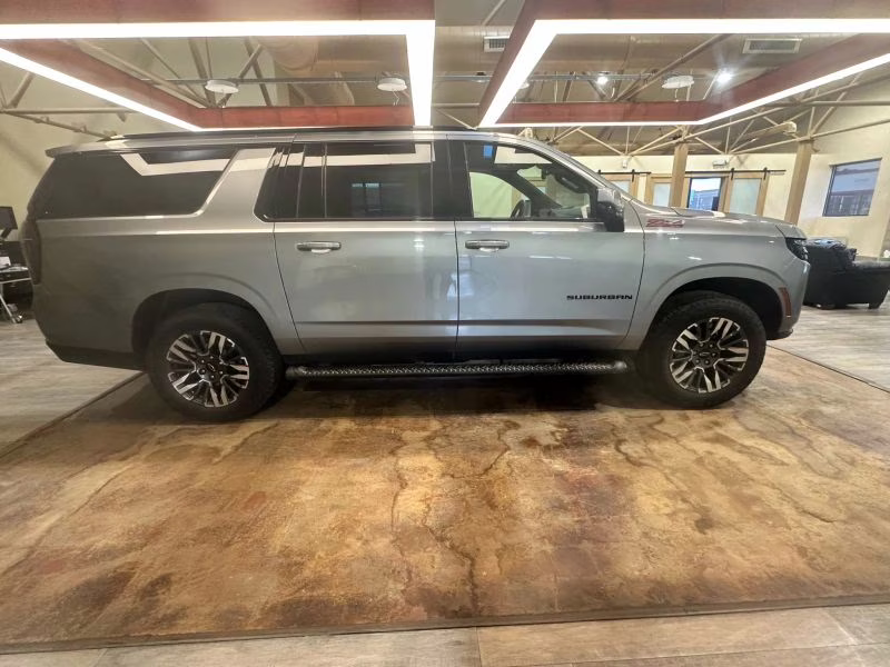 2025 Chevrolet Suburban Z71 Sport Utility 4D 4X4