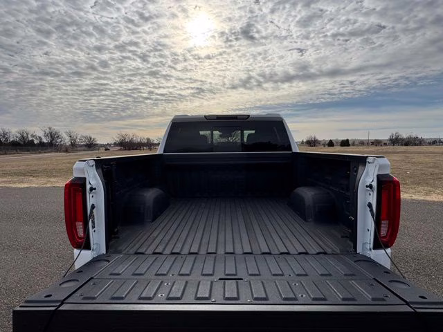 2024 Summit White GMC Sierra 1500 SLT 4X4 Truck