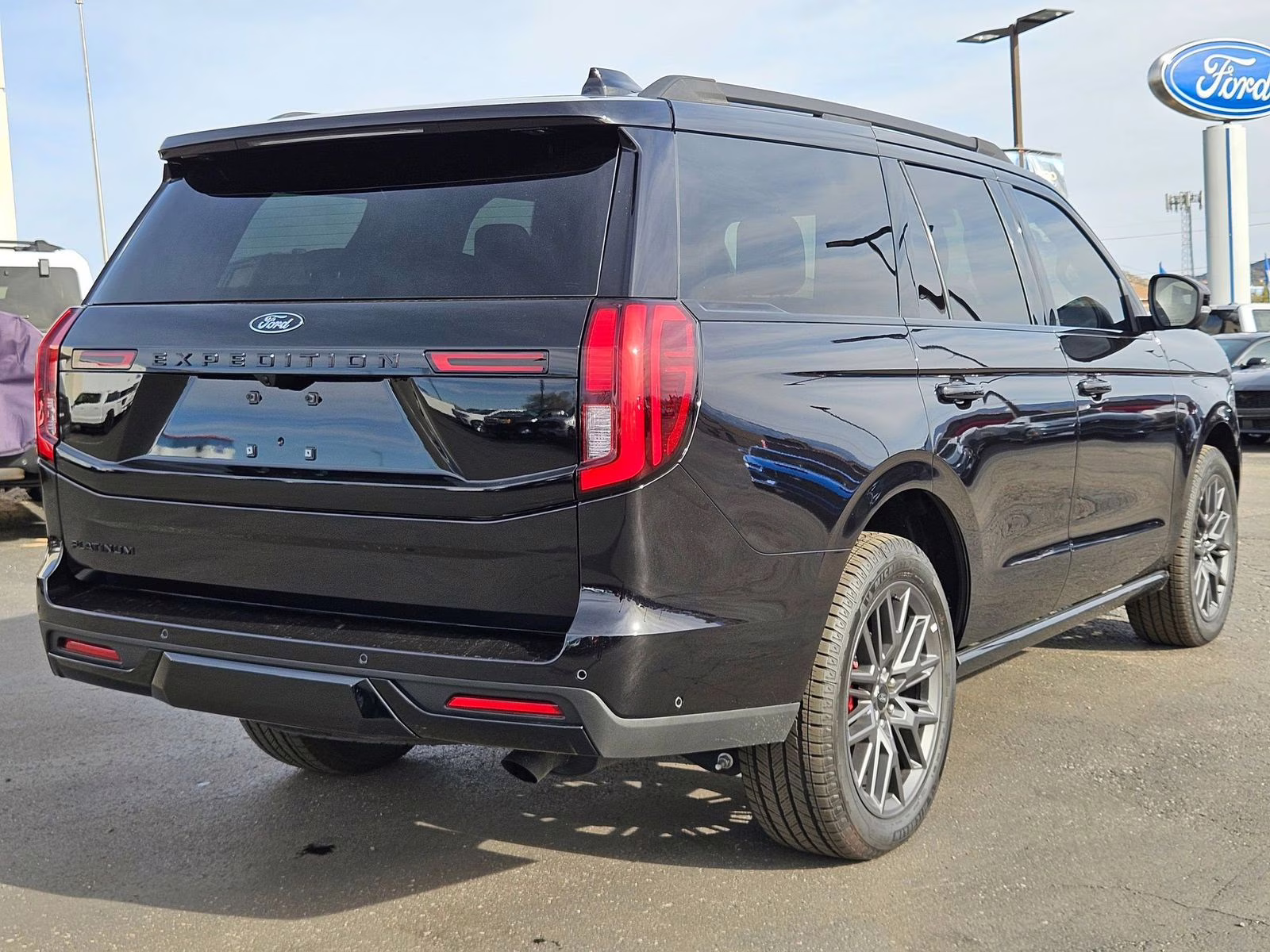2025 Black Metallic Ford Expedition Platinum 4X4 SUV
