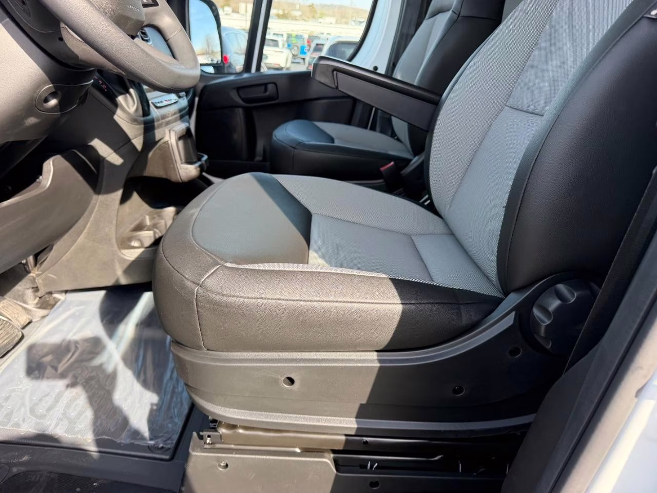 2026 Bright White Clearcoat Ram ProMaster 2500 High Roof FWD Van