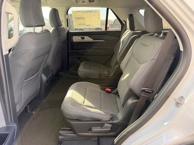 2026 Space White Metallic Ford Explorer Active 4X4 SUV