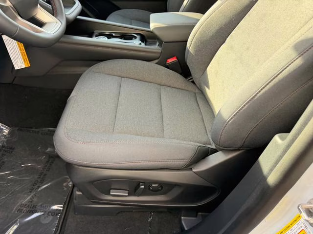 2026 Space White Metallic Ford Explorer Active 4X4 SUV