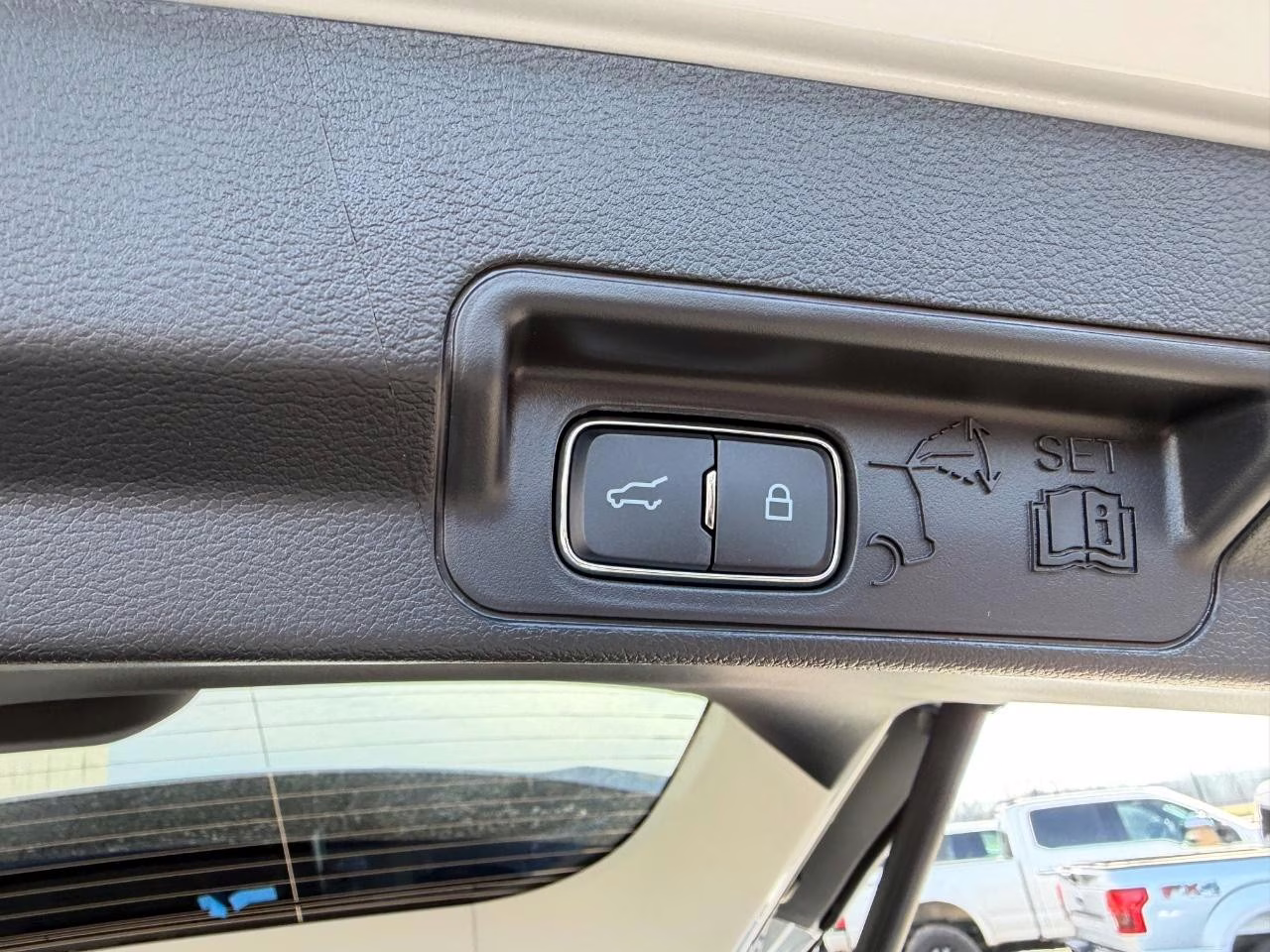 2026 Space White Metallic Ford Explorer Active 4X4 SUV