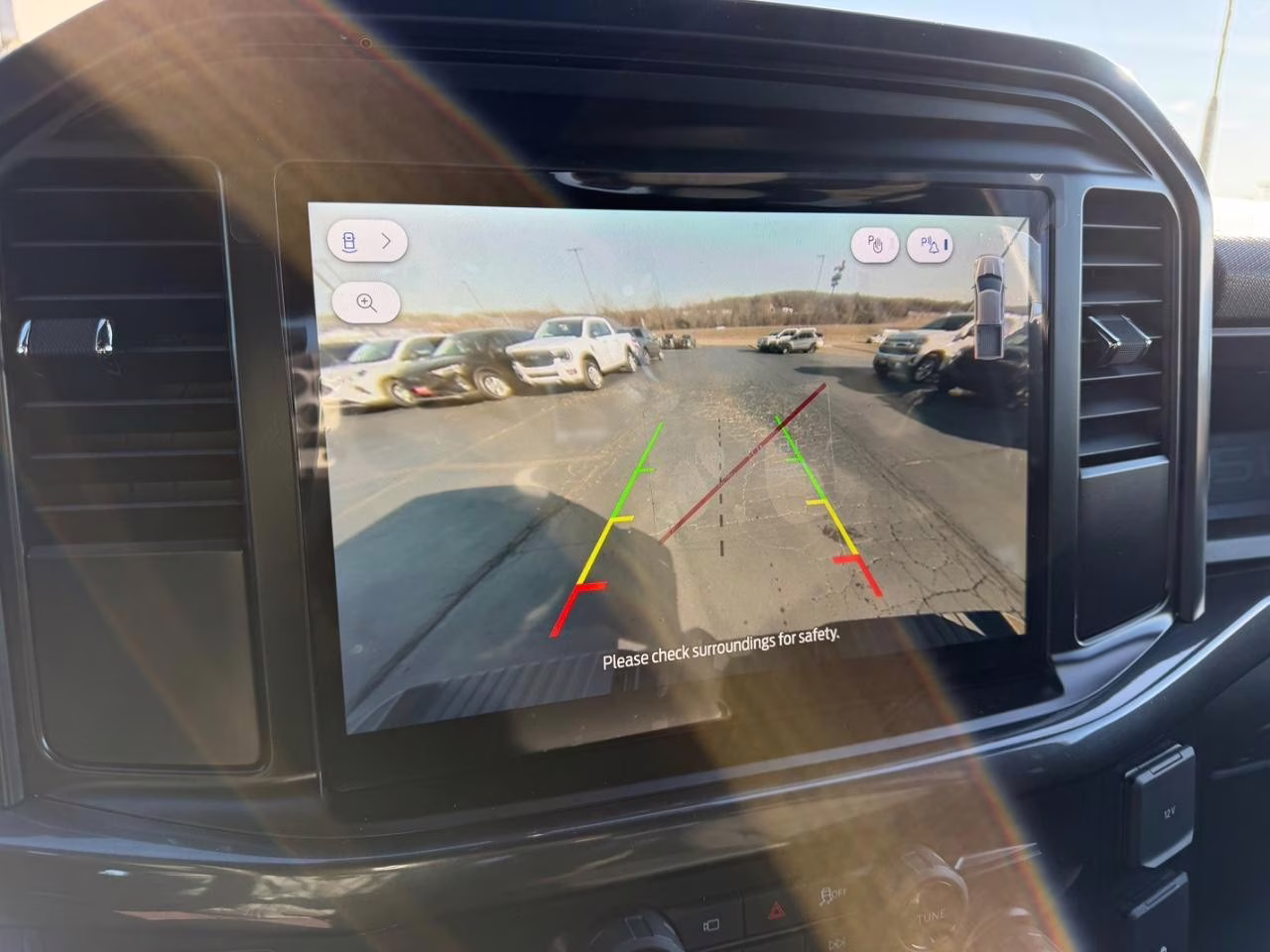 2025 Space White Metallic Ford F-150 STX 4X4 Truck