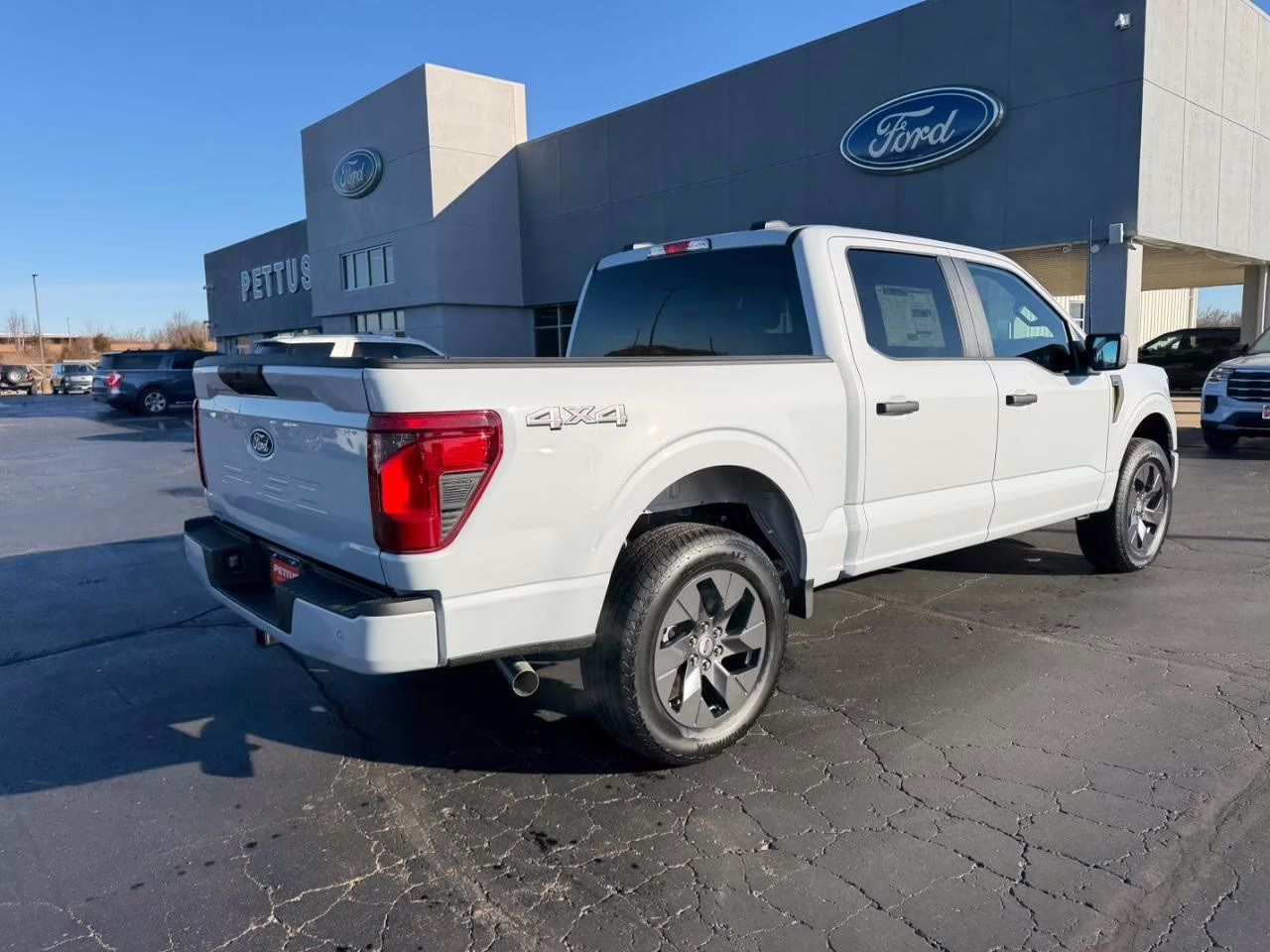 2025 Space White Metallic Ford F-150 STX 4X4 Truck