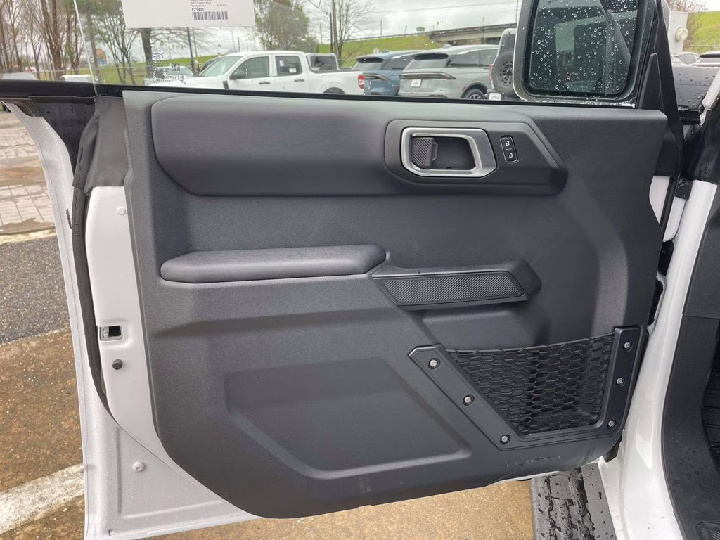 2026 Oxford White Ford Bronco Outer Banks 4X4 SUV