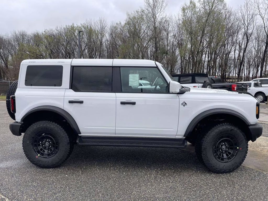 2026 Oxford White Ford Bronco Outer Banks 4X4 SUV
