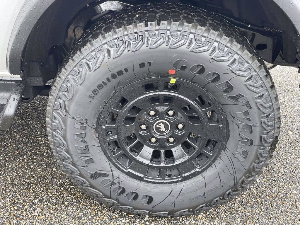 2026 Oxford White Ford Bronco Outer Banks 4X4 SUV