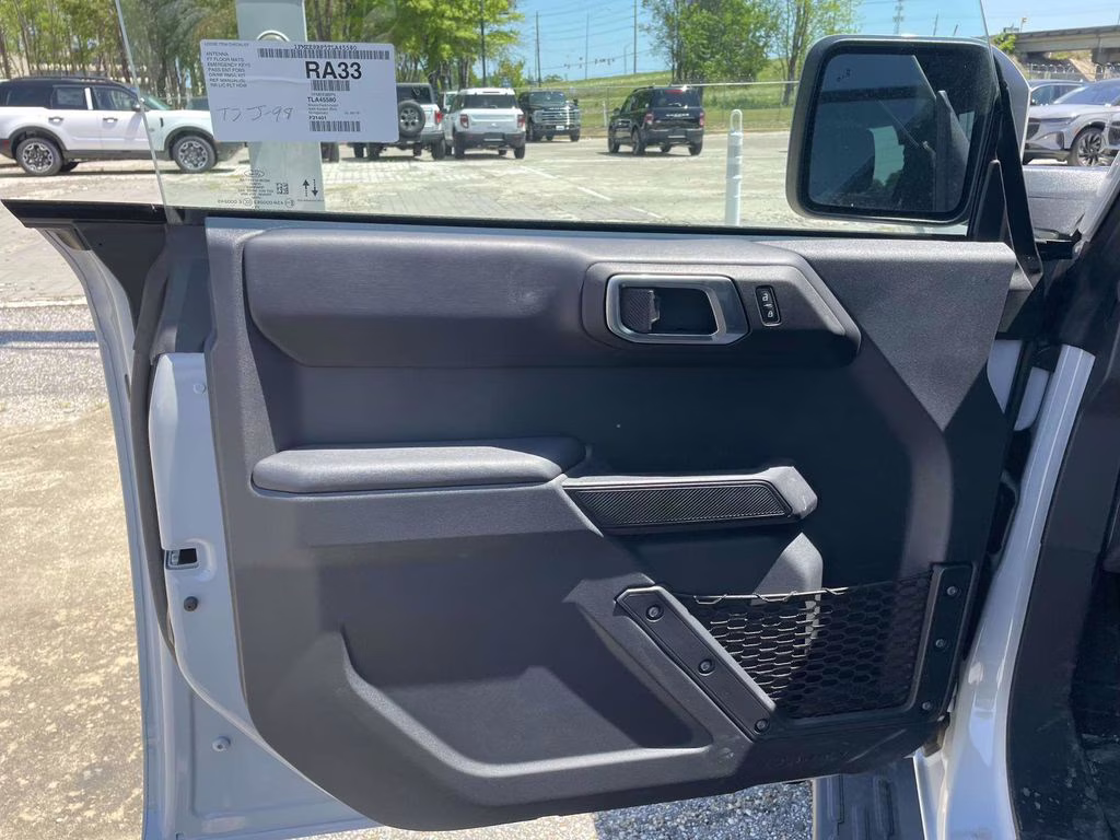 2026 Avalanche Ford Bronco Outer Banks 4X4 SUV