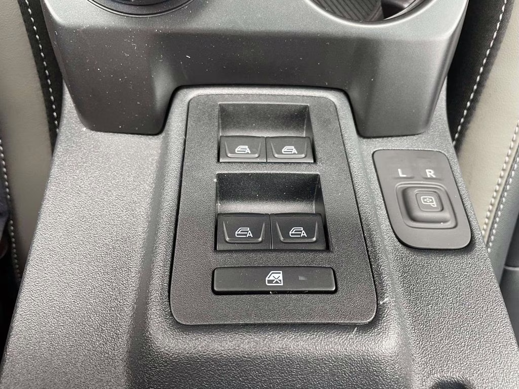 2026 Oxford White Ford Bronco Outer Banks 4X4 SUV