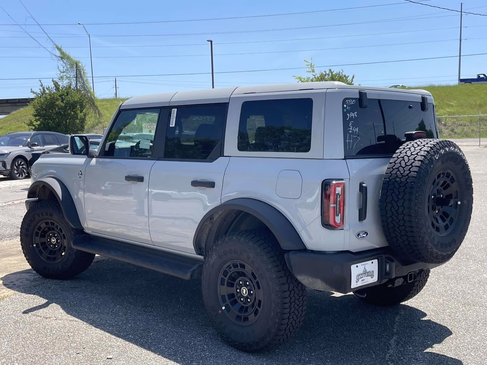2026 Avalanche Ford Bronco Outer Banks 4X4 SUV