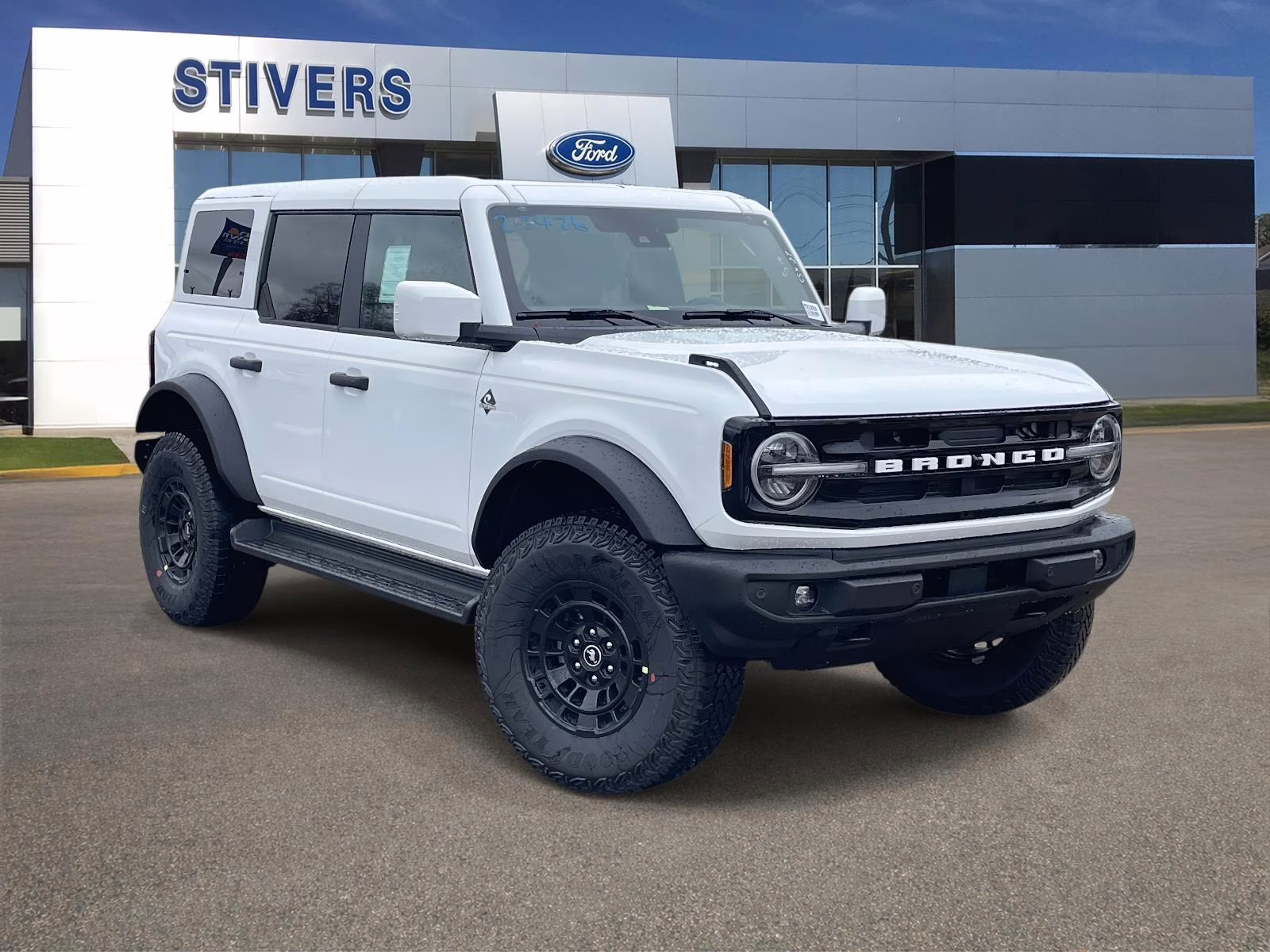 2026 Oxford White Ford Bronco Outer Banks 4X4 SUV