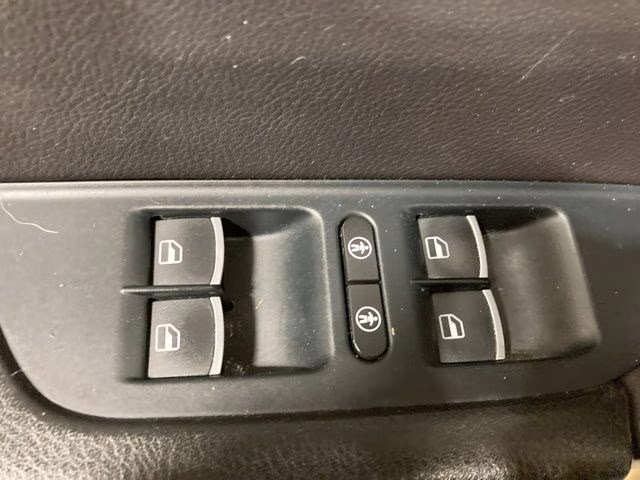 2016 Pure White Volkswagen Touareg V6 TDI AWD SUV