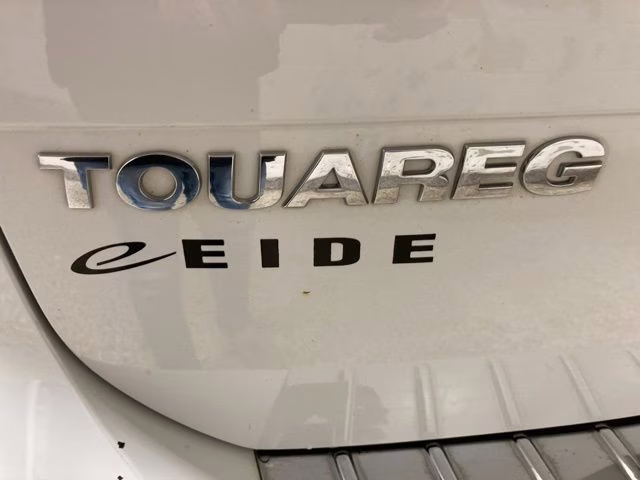 2016 Pure White Volkswagen Touareg V6 TDI AWD SUV
