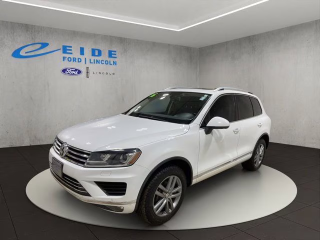 2016 Pure White Volkswagen Touareg V6 TDI AWD SUV