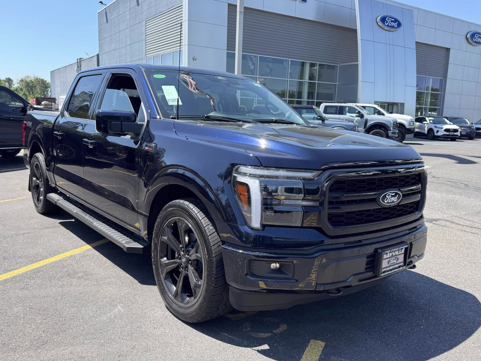 2025 Antimatter Blue Metallic Ford F-150 LARIAT 4WD SuperCrew 5.5' Box 4X4 Truck