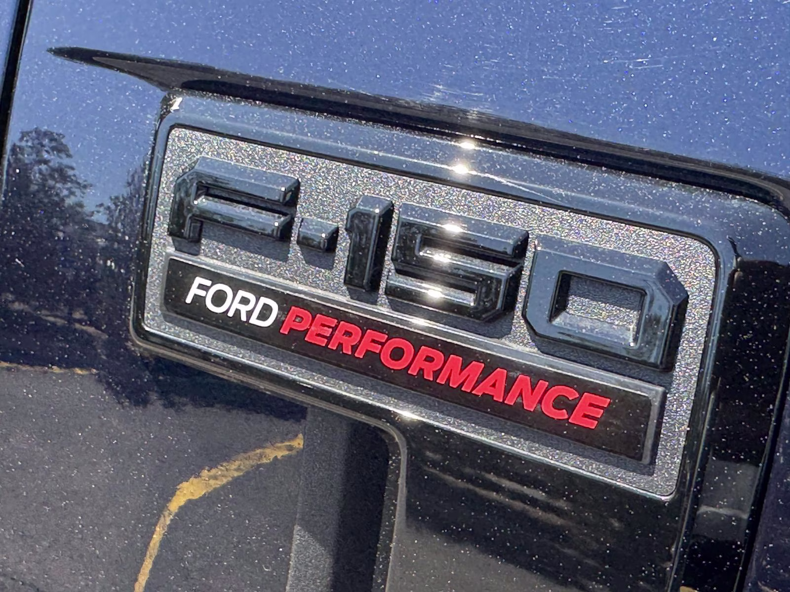 2025 Antimatter Blue Metallic Ford F-150 LARIAT 4WD SuperCrew 5.5' Box 4X4 Truck
