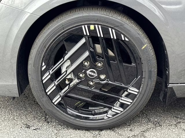 2026 Gun Metallic Nissan Sentra SR FWD Sedan