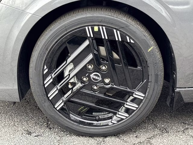 2026 Gun Metallic Nissan Sentra SR FWD Sedan