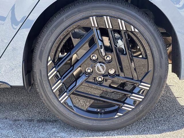 2026 Atlantic Gray Metallic Nissan Sentra SR FWD Sedan