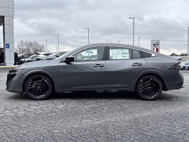 2026 Gun Metallic Nissan Sentra SR FWD Sedan