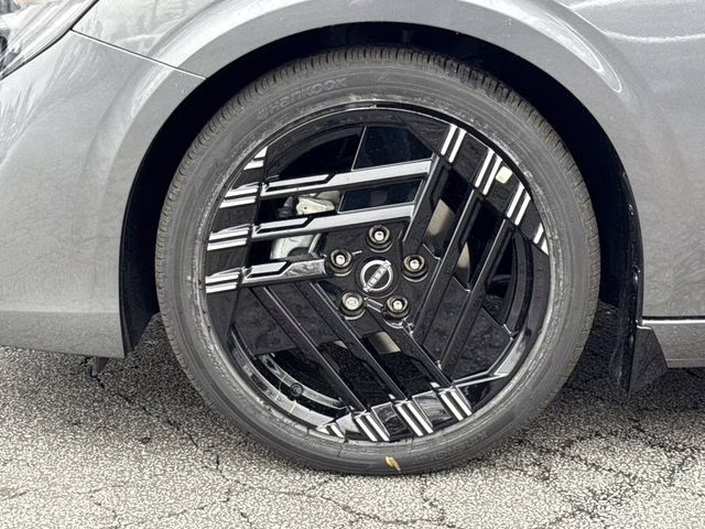 2026 Gun Metallic Nissan Sentra SR FWD Sedan