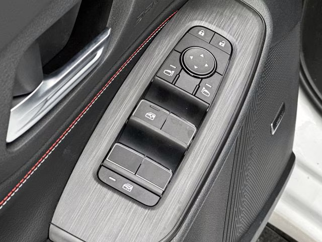 2026 Aspen White/Super Black Nissan Sentra SR FWD Sedan