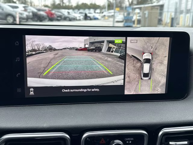 2026 Aspen White/Super Black Nissan Sentra SR FWD Sedan