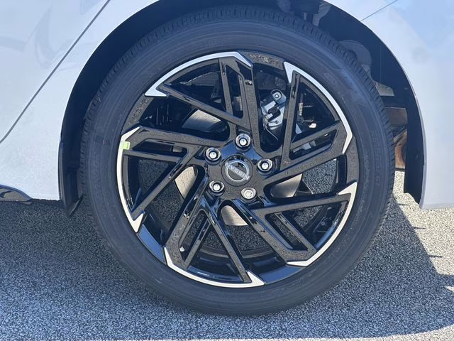 2026 Aspen White Tricoat Nissan Sentra SR FWD Sedan