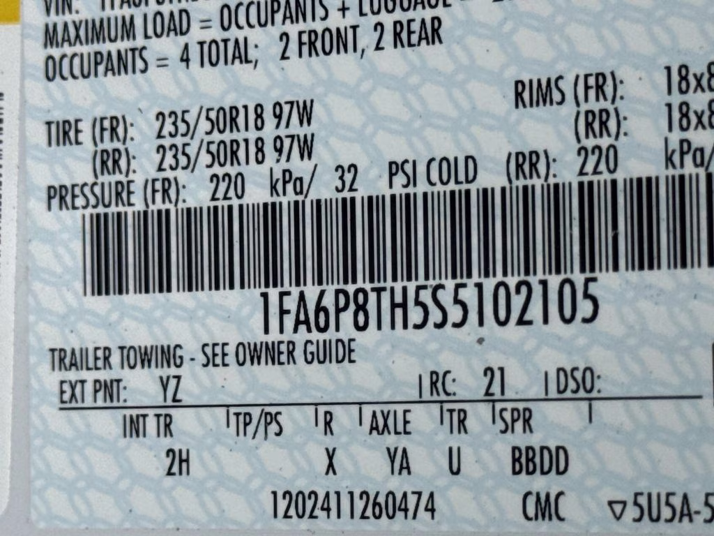 2025 Oxford White Ford Mustang EcoBoost RWD Coupe