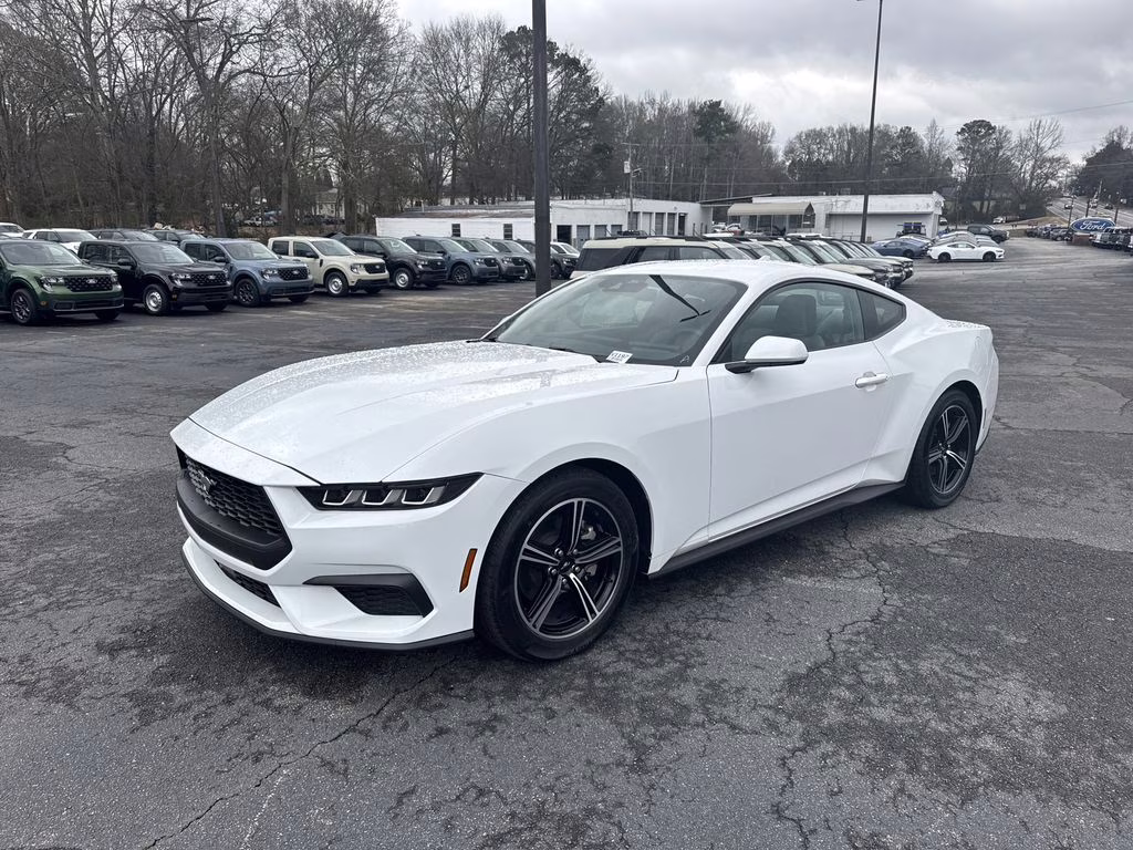 2025 Oxford White Ford Mustang EcoBoost RWD Coupe