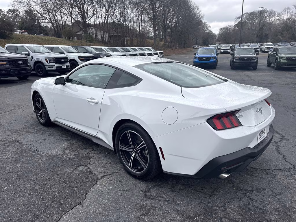 2025 Oxford White Ford Mustang EcoBoost RWD Coupe