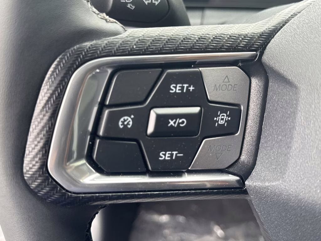 2025 Oxford White Ford Mustang EcoBoost RWD Coupe