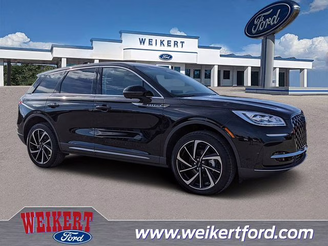 2025 Black Metallic Lincoln Corsair Reserve FWD SUV