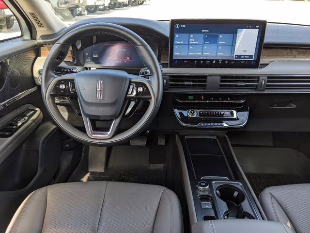 2025 Black Metallic Lincoln Corsair Reserve FWD SUV