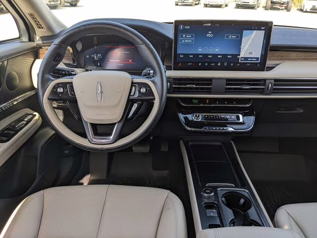 2025 White Metallic Lincoln Corsair Reserve FWD SUV