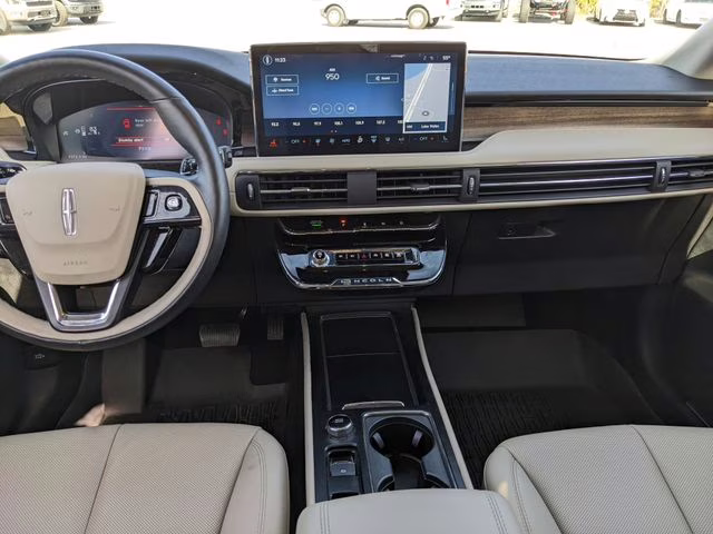 2025 White Metallic Lincoln Corsair Reserve FWD SUV