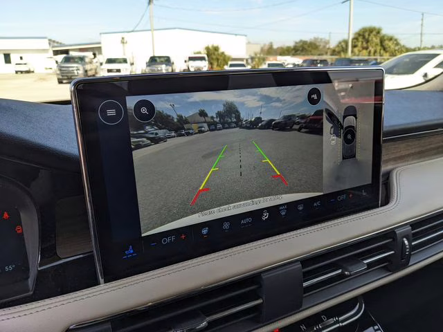 2025 White Metallic Lincoln Corsair Reserve FWD SUV