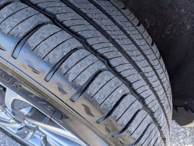 2025 White Metallic Lincoln Corsair Reserve FWD SUV