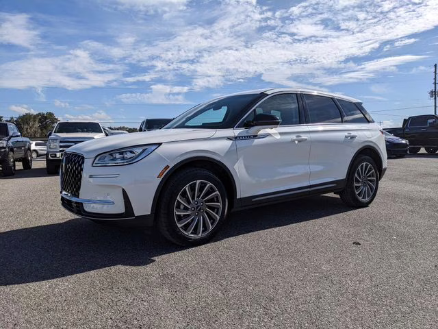 2025 White Metallic Lincoln Corsair Reserve FWD SUV