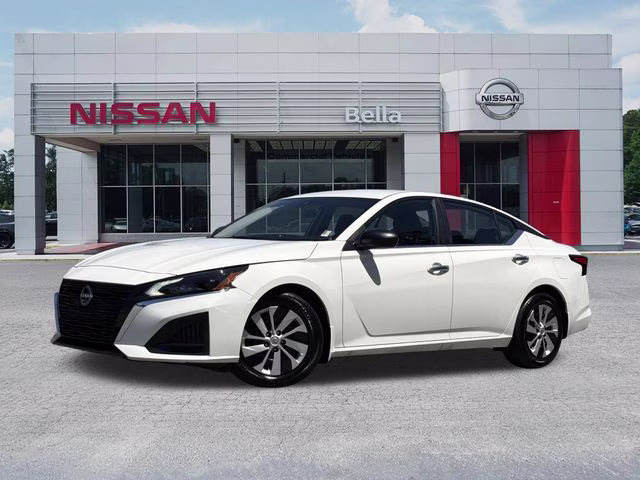 2025 Glacier White Nissan Altima 2.5 S FWD Sedan