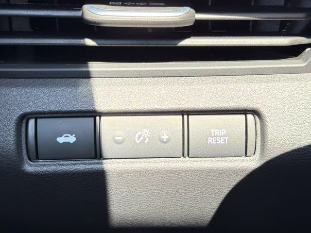 2025 Glacier White Nissan Altima 2.5 S FWD Sedan