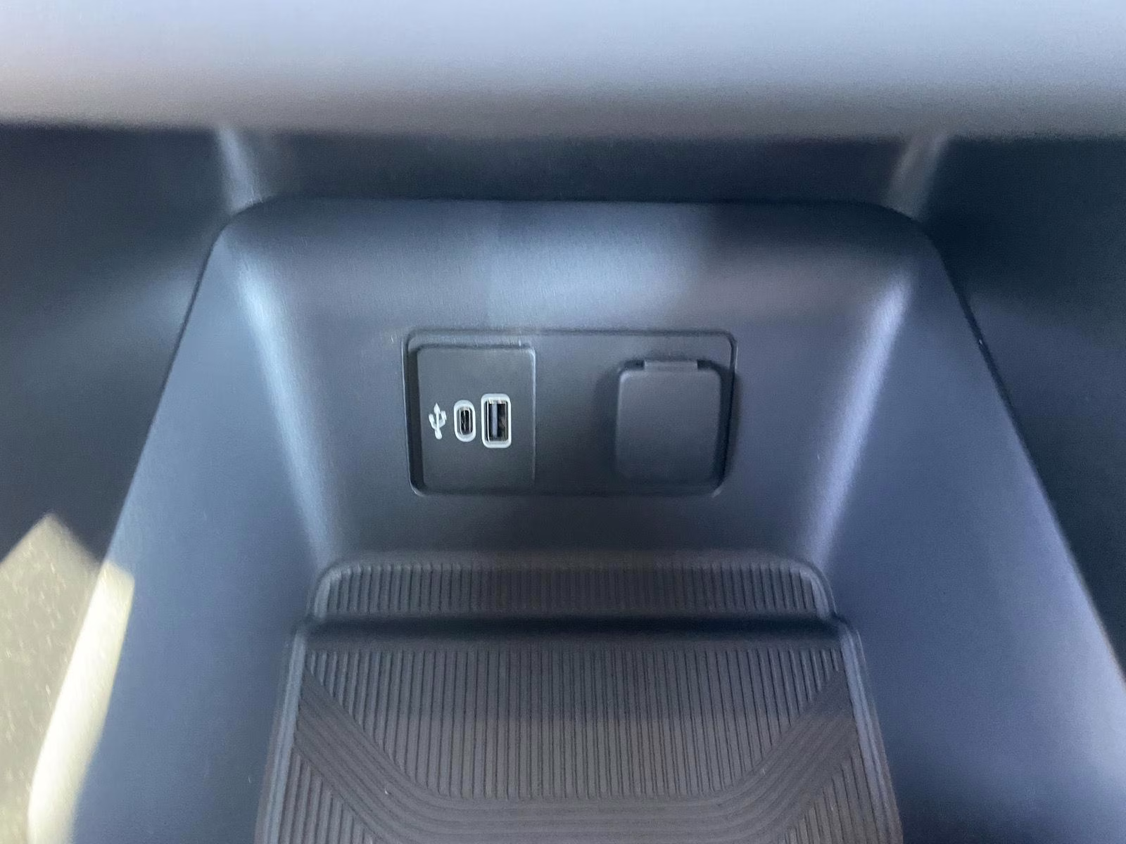 2026 Carbonized Gray Ford Explorer Active RWD SUV