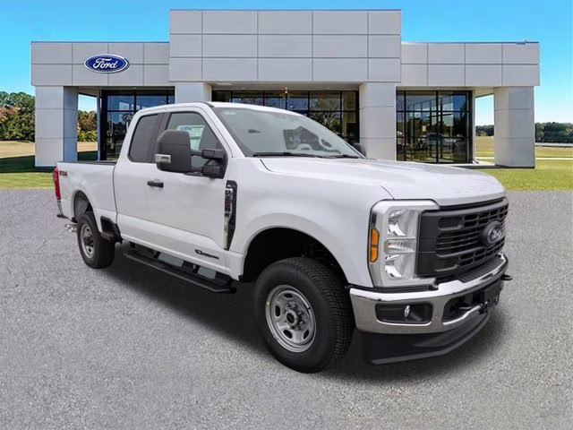 2026 Oxford White Ford Super Duty F-250 SRW XL 4X4 Truck