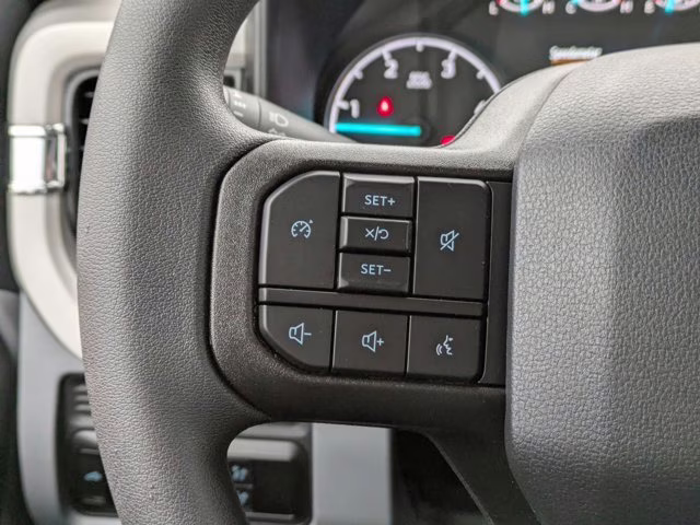 2026 Oxford White Ford Super Duty F-250 SRW XL 4X4 Truck