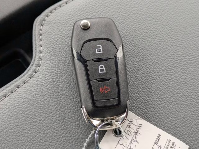 2026 Oxford White Ford Super Duty F-250 SRW XL 4X4 Truck