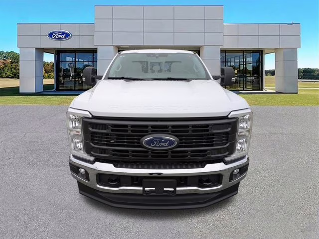 2026 Oxford White Ford Super Duty F-250 SRW XL 4X4 Truck