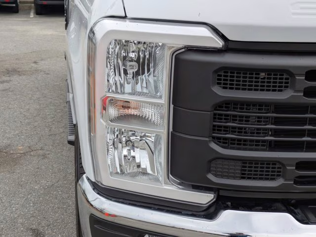 2026 Oxford White Ford Super Duty F-250 SRW XL 4X4 Truck