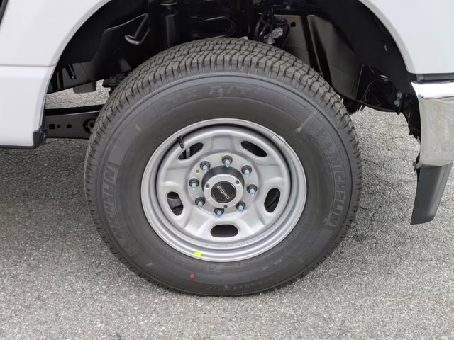 2026 Oxford White Ford Super Duty F-250 SRW XL 4X4 Truck