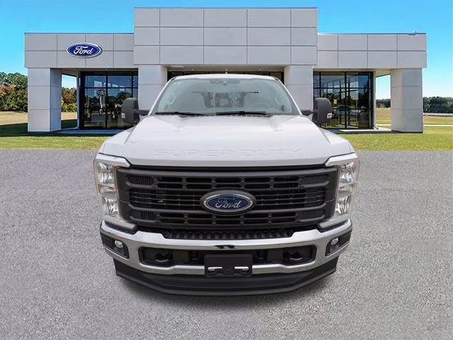 2026 Oxford White Ford Super Duty F-250 SRW XL 4X4 Truck